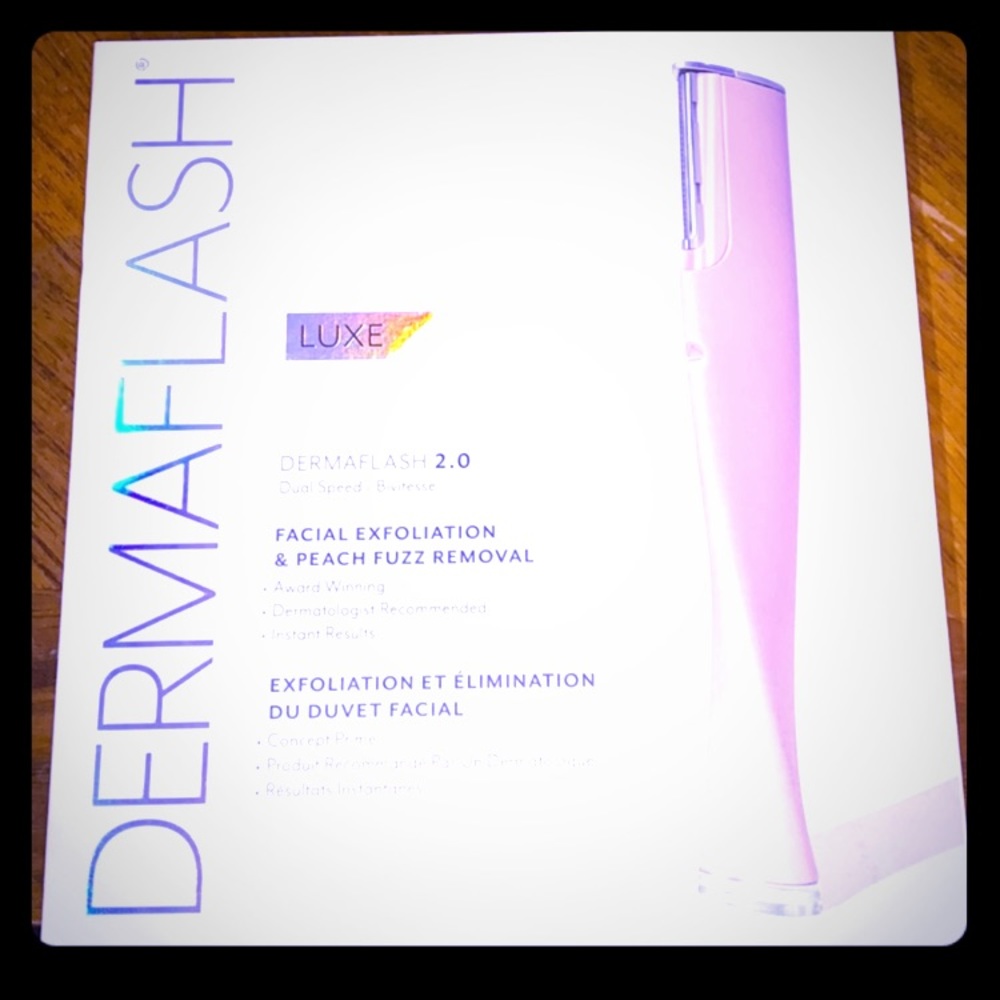 DERMAFLASH LUXE Anti-Aging Exfoliation Device